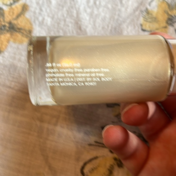 Sol Body Glow Oil - Champagne - Picture 7 of 7